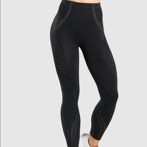 APEX SEAMLESS LEGGINGS